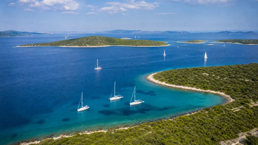 Croisières en Croatie : les plus belles îles, baies et zones de navigation